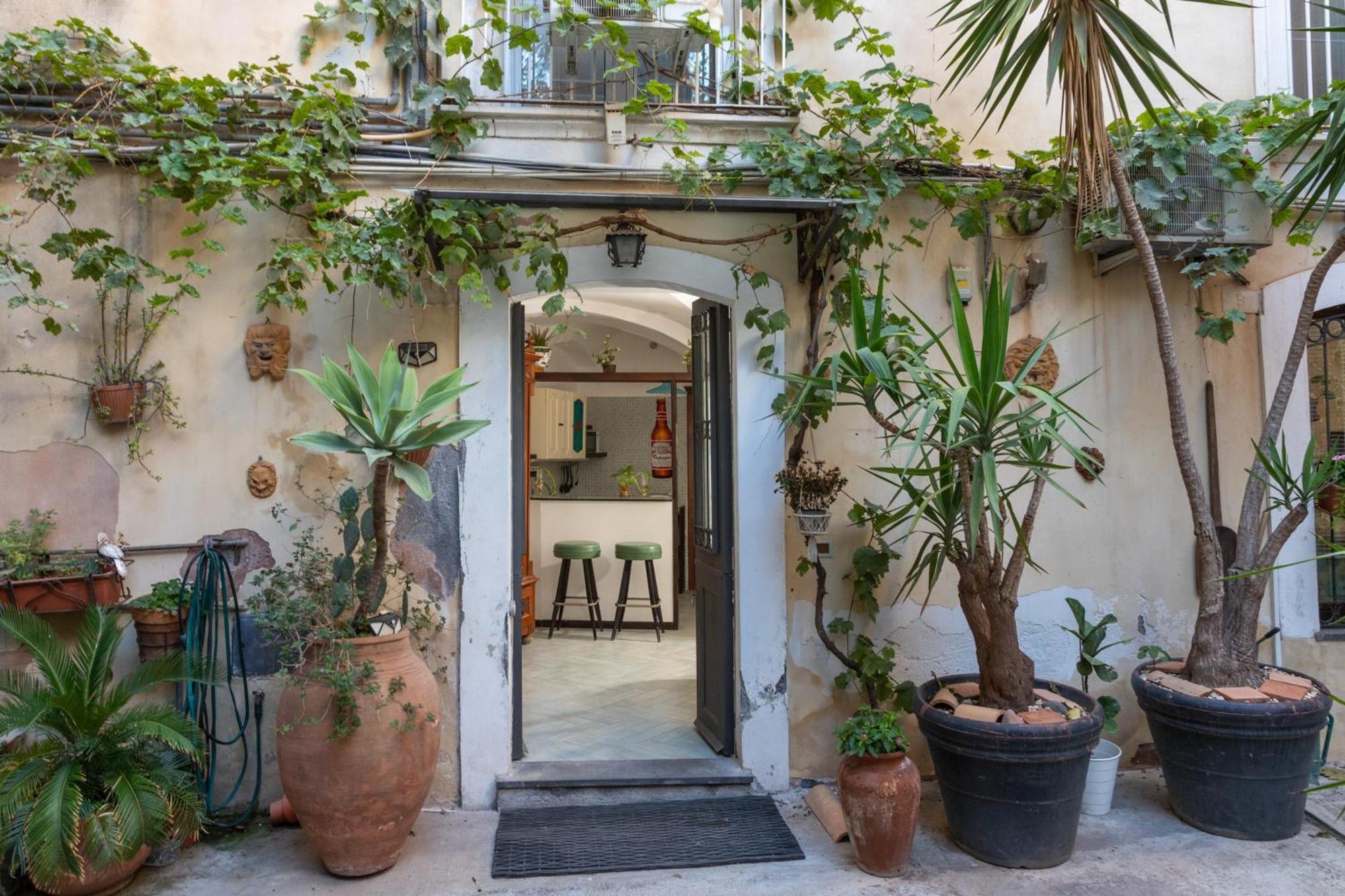 Vila Cortile San Michele Katánie Exteriér fotografie